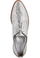 Vic Matie Derby-Schnürschuhe für Damen aus silberfarbenem geflochtenem Leder
